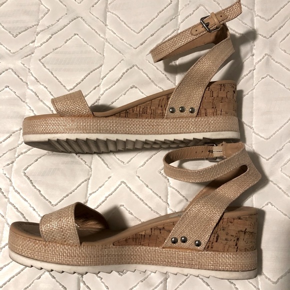 SteveMadden sandals. Women’s size 10. - Picture 2 of 4